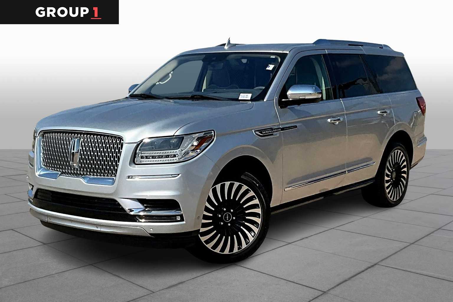2019 Lincoln Navigator Black Label's photo