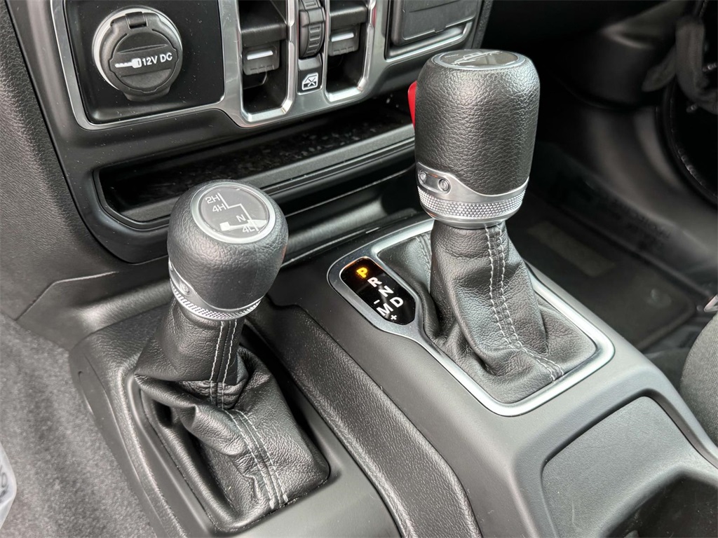 2025 Jeep Gladiator Sport S photo 20