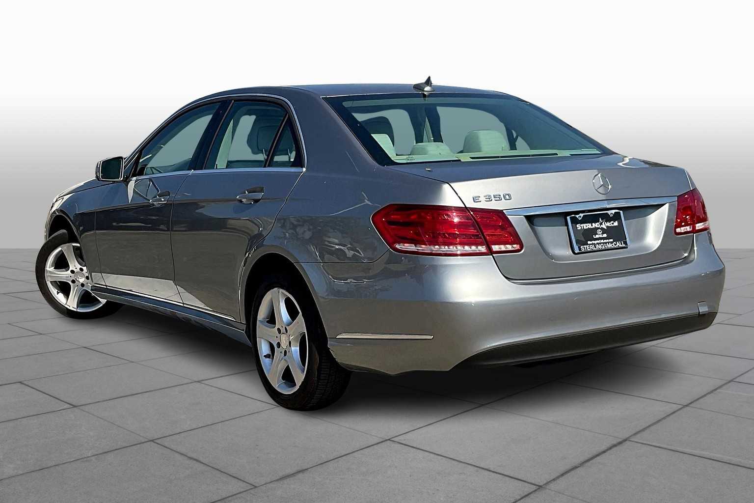 2014 Mercedes Benz E 350 photo 9
