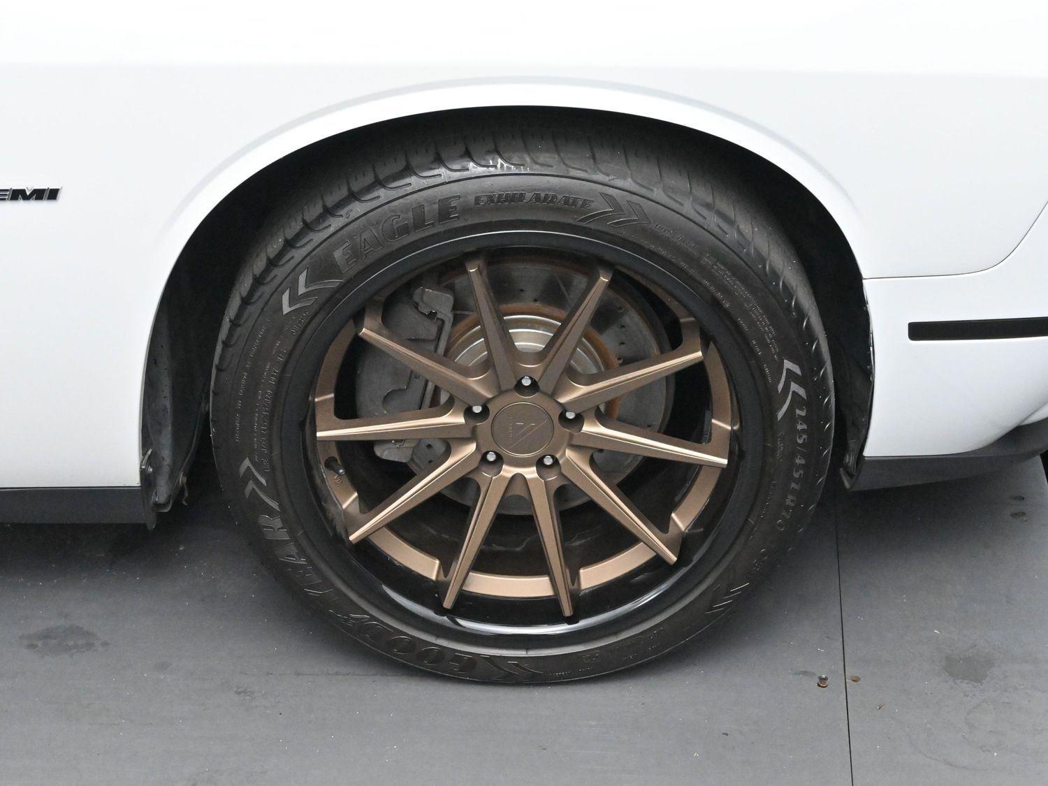 2018 Dodge Challenger R/T Plus photo 28
