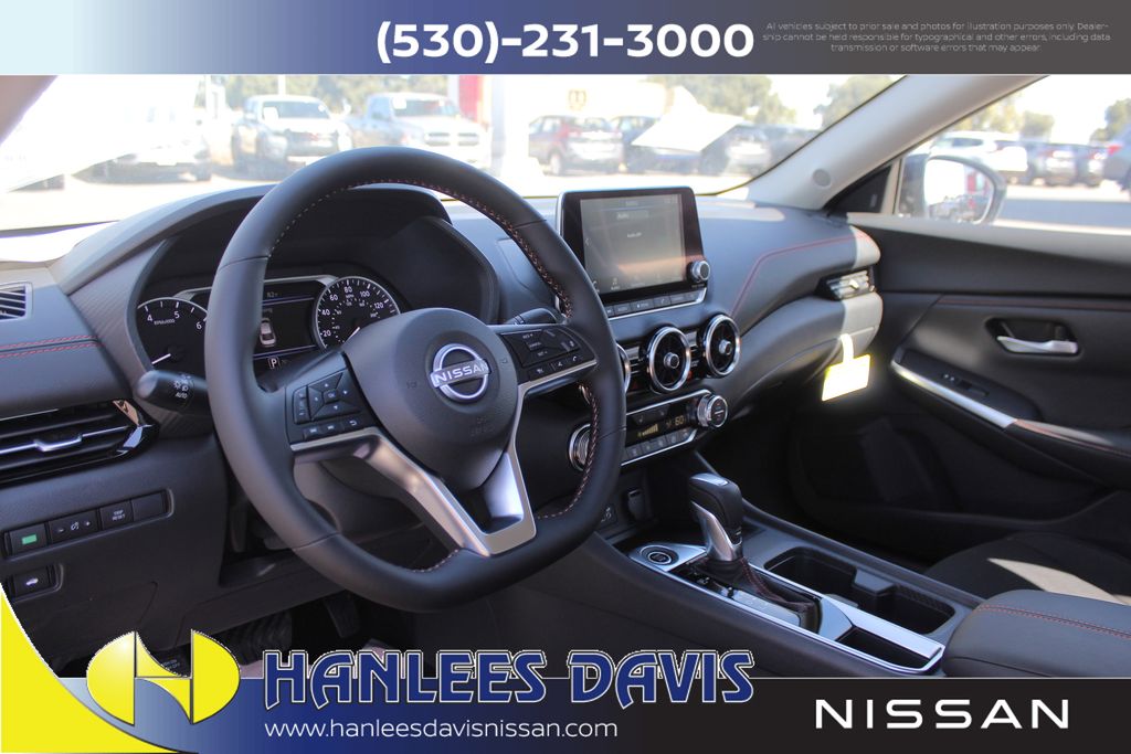 2025 Nissan Sentra SR Midnight Edition photo 11