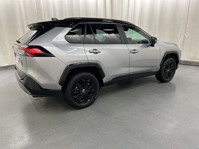 2023 Toyota RAV4 Hybrid XSE photo 4
