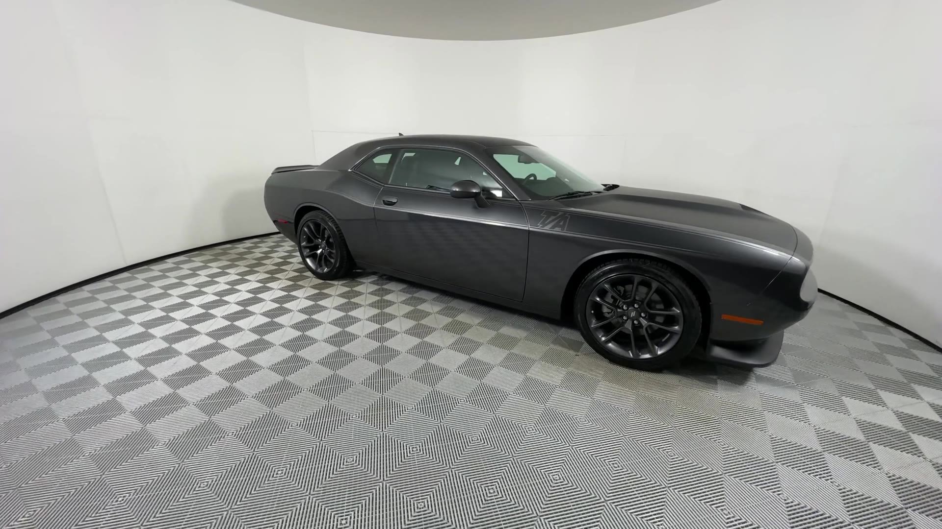 PreOwned 2023 Dodge Challenger R/T 2dr Car in Dodge, Chrysler