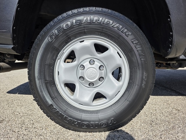 2023 Toyota Tacoma SR photo 21
