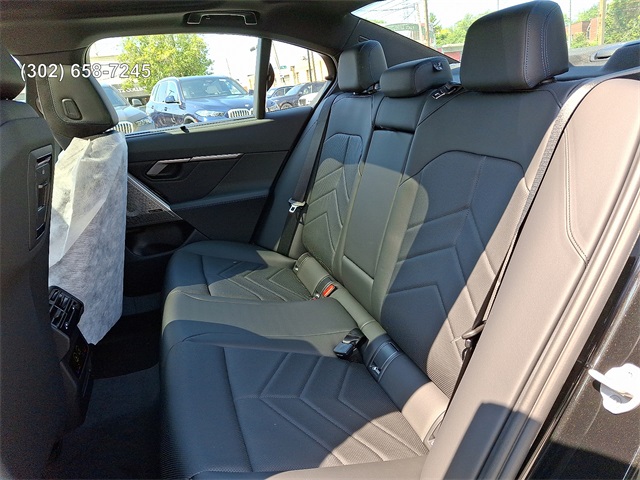 2026 Bmw 550e 550e xDrive photo 9