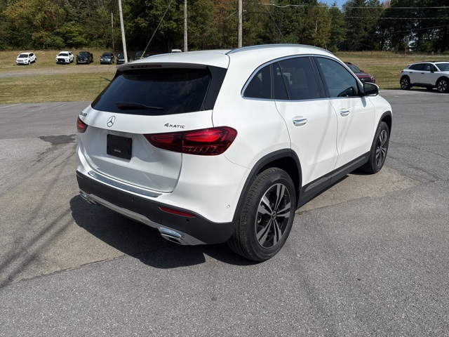 2025 Mercedes Benz GLA 250 4MATIC photo 4