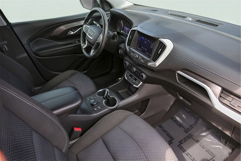 2022 Gmc Terrain SLE photo 28