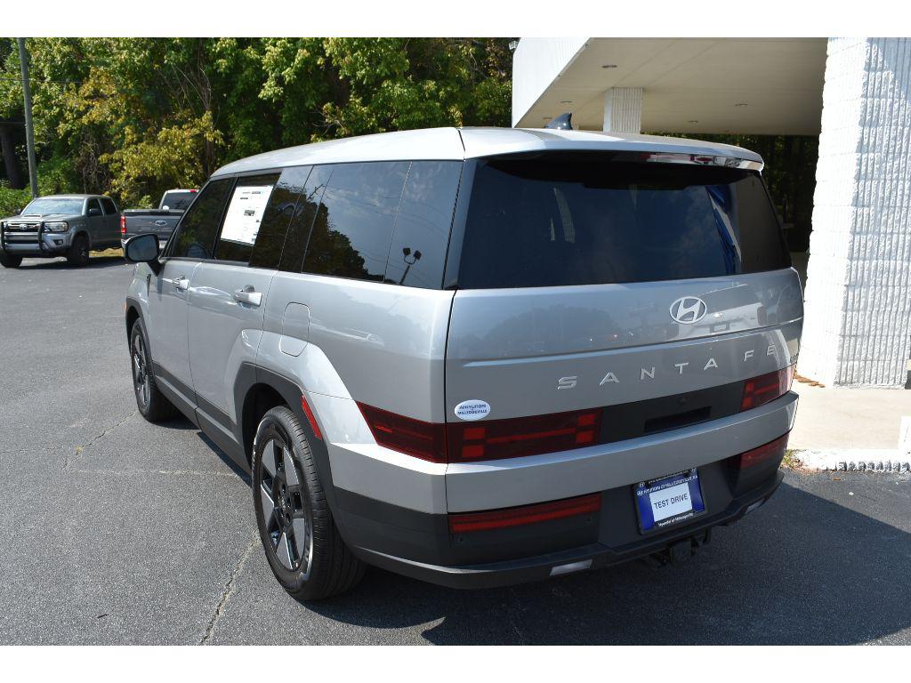 2026 Hyundai Santa Fe SE photo 3