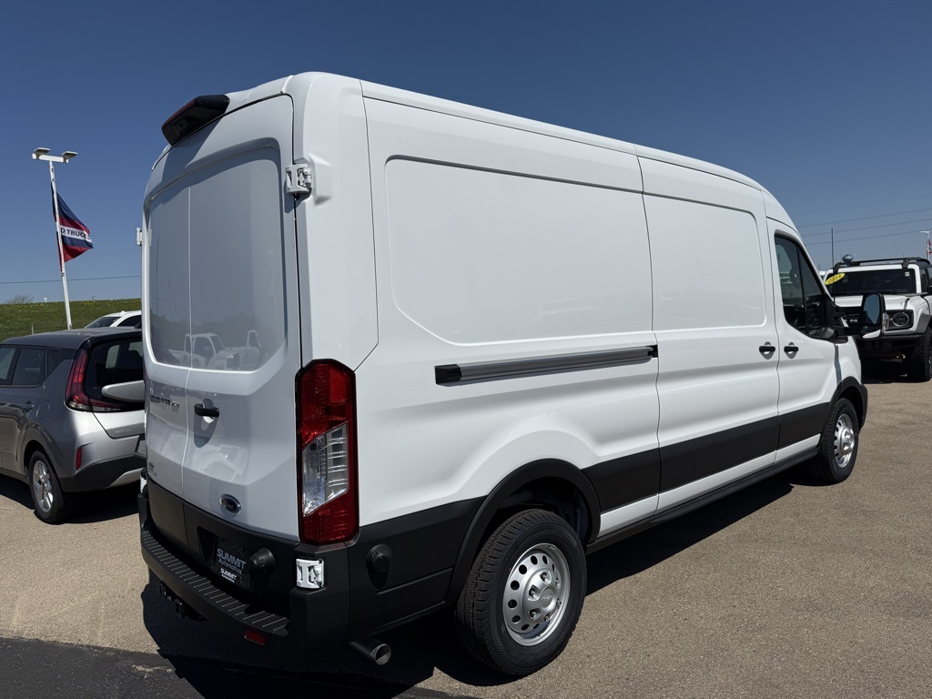 2025 Ford Transit photo 3