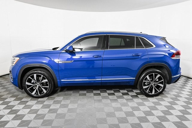 2025 Volkswagen Atlas Cross Sport SEL Premium R-Line photo 3