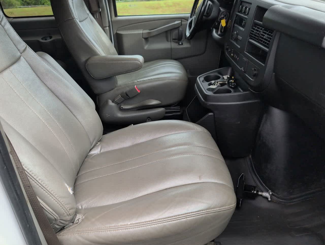2023 Gmc Savana LS photo 13