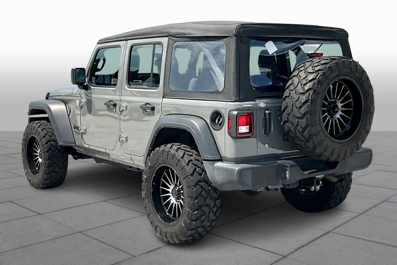 2021 Jeep Wrangler Unlimited Sport photo 10