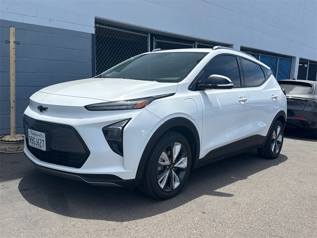 Used 2022 Chevrolet Bolt EUV LT with VIN 1G1FY6S00N4117346 for sale in San Diego, CA
