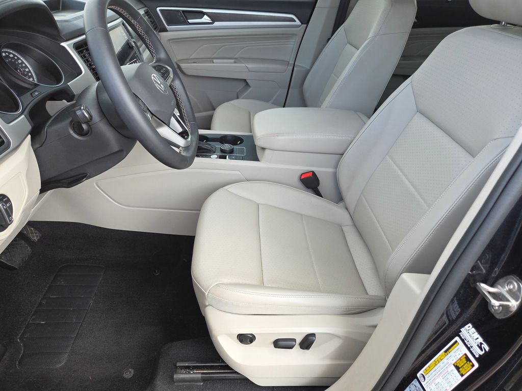 2021 Volkswagen Atlas SE photo 17