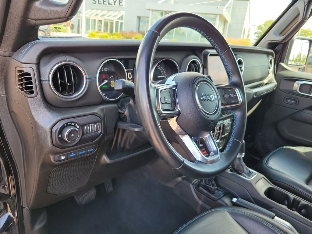 2022 Jeep Wrangler Unlimited Rubicon 4xe photo 9