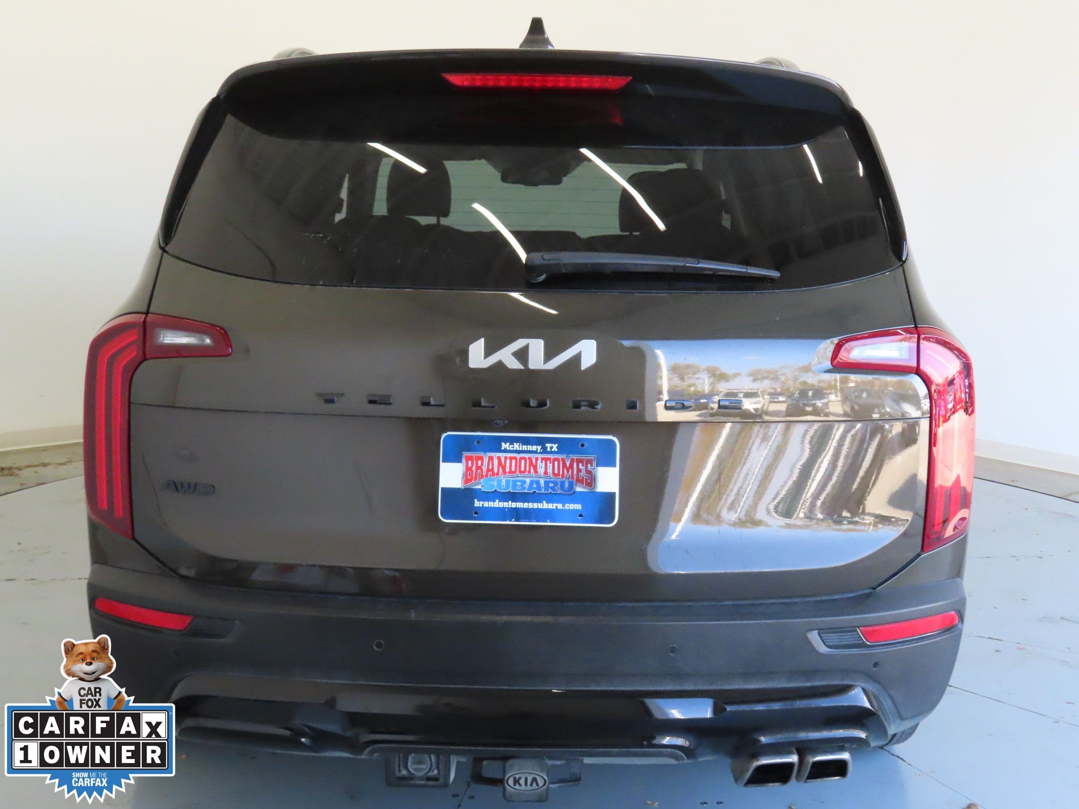 2022 Kia Telluride EX photo 2