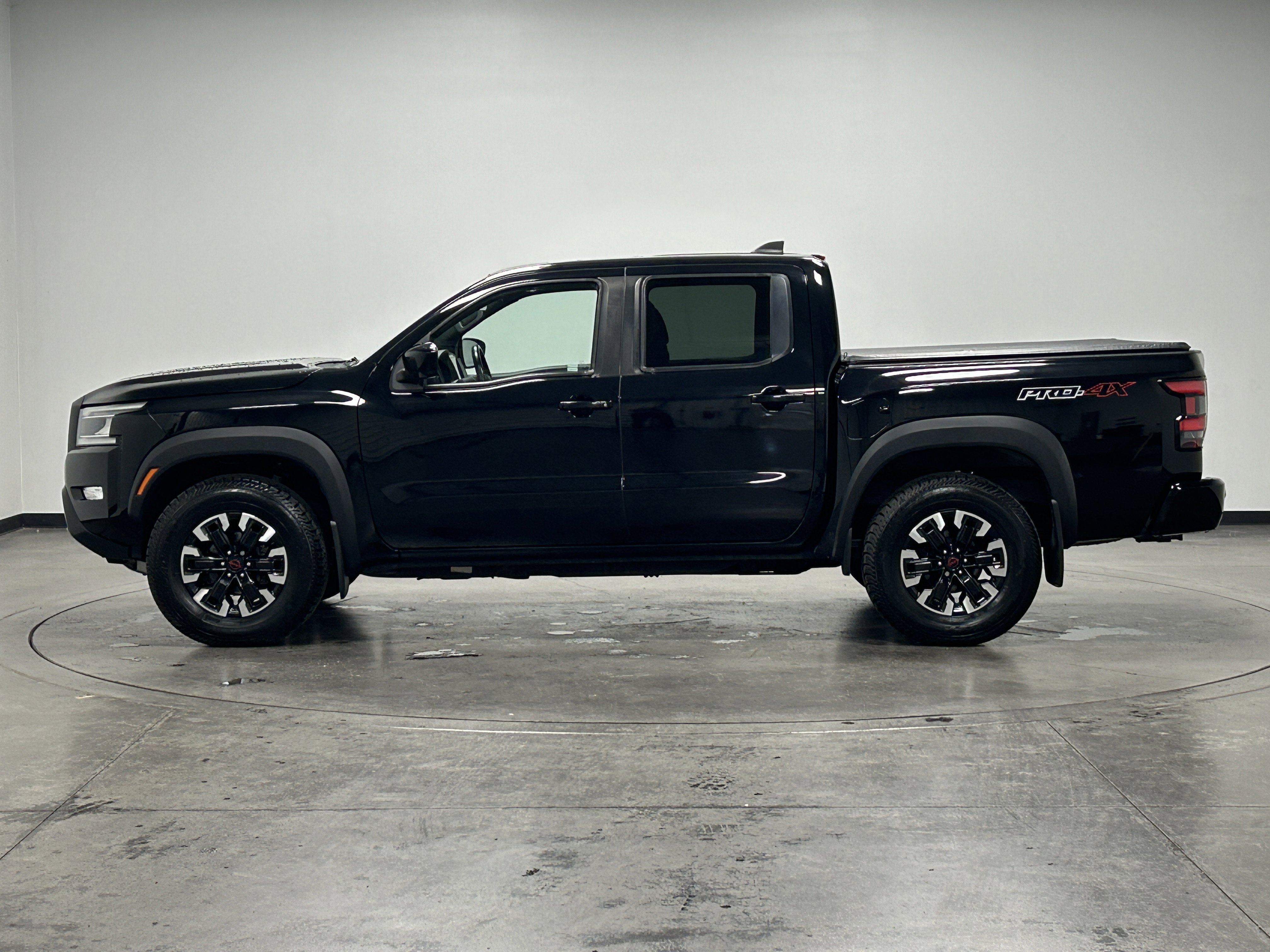 2022 Nissan Frontier PRO-4X photo 3