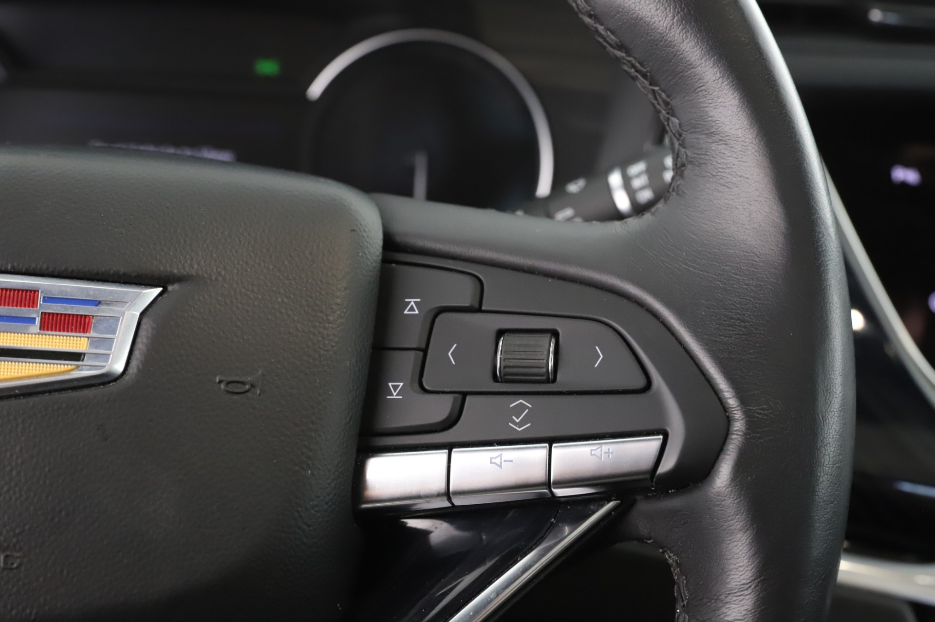 2024 Cadillac XT6 Premium Luxury photo 22