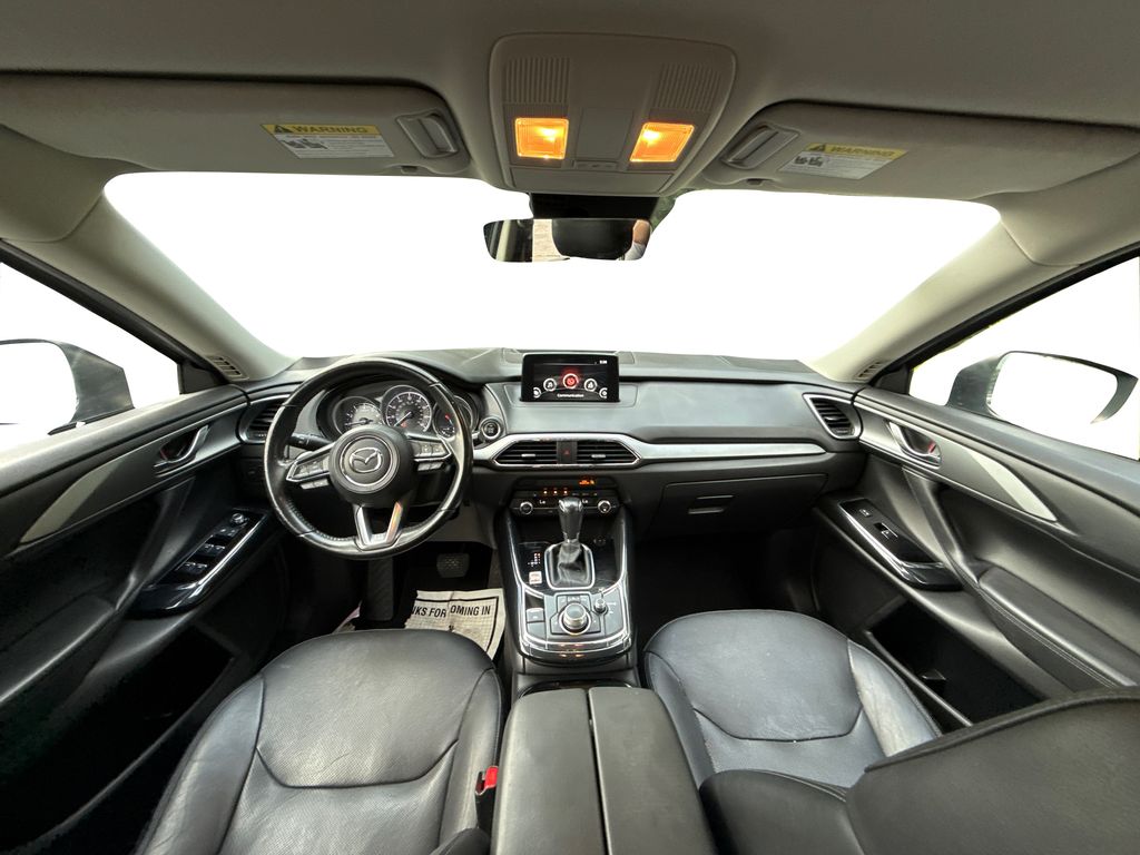 2019 Mazda CX-9 Touring photo 16