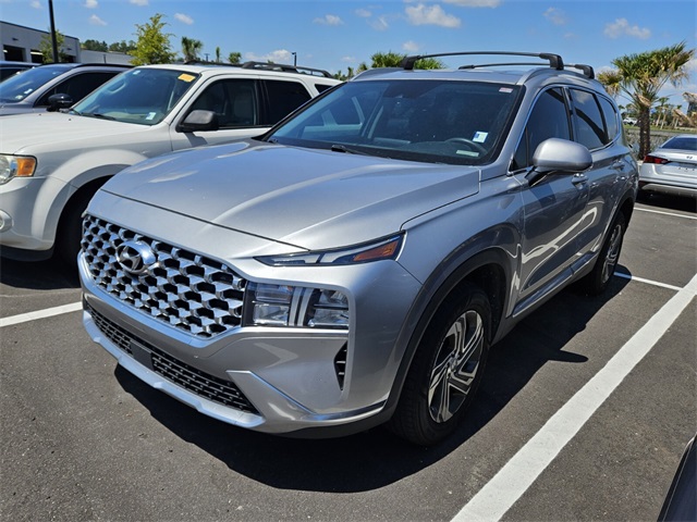 2022 Hyundai Santa Fe SEL photo 2