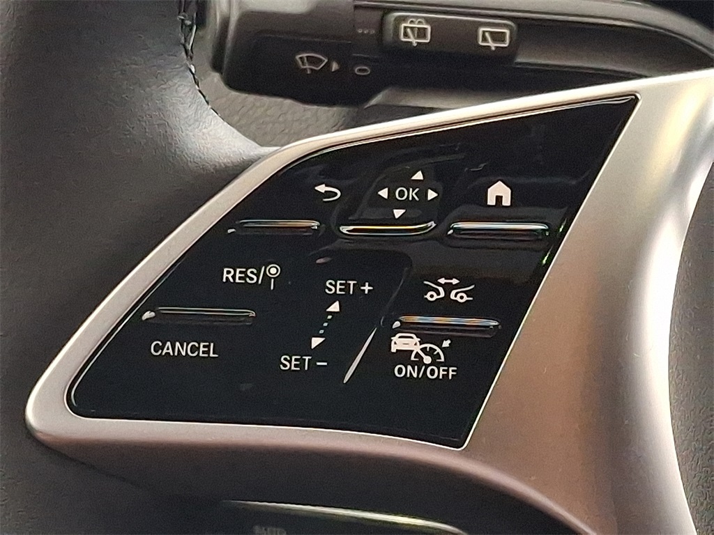 2025 Mercedes Benz EQB 300 4MATIC photo 15