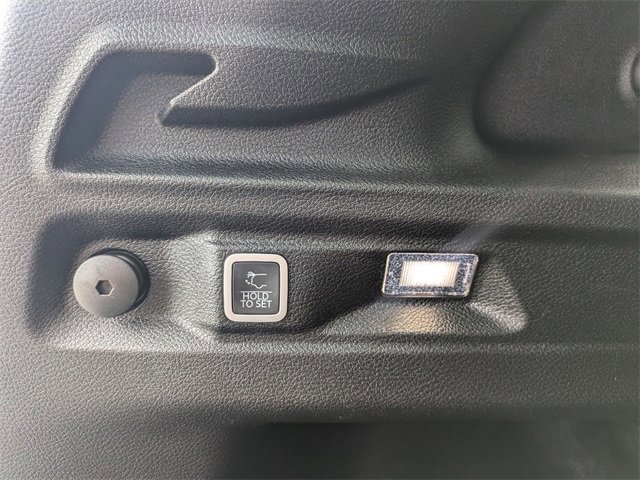 2024 Jeep Grand Cherokee Limited photo 4