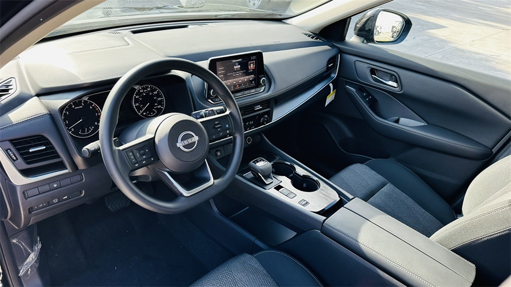 2026 Nissan Rogue S photo 10
