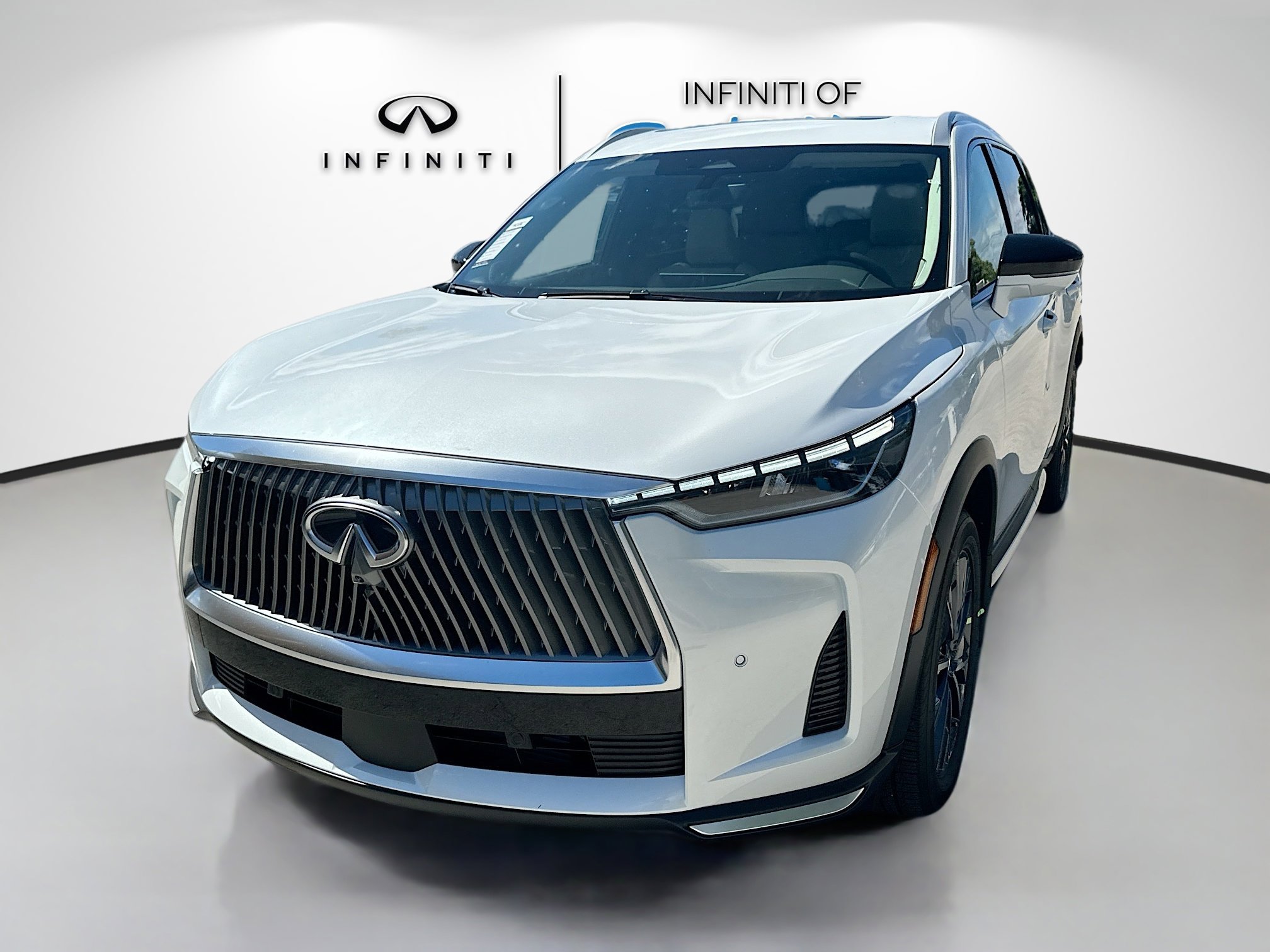 2026 Infiniti QX60 Luxe photo 3
