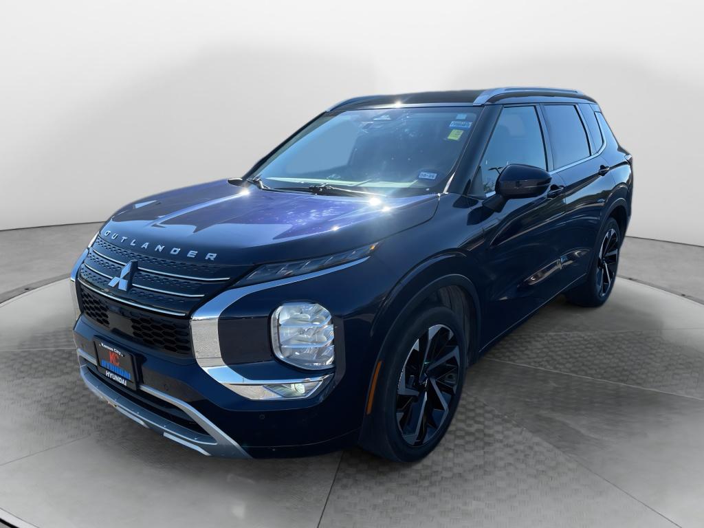 2022 Mitsubishi Outlander SEL Special Edition's photo