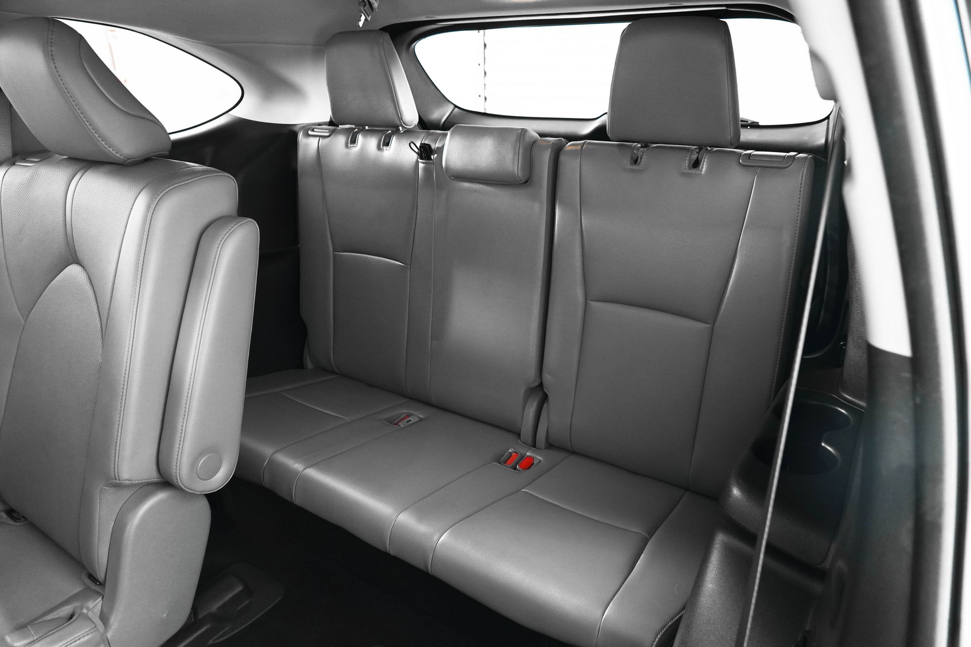 2023 Toyota Highlander L photo 15