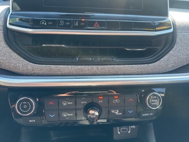 2022 Jeep Compass Latitude photo 12