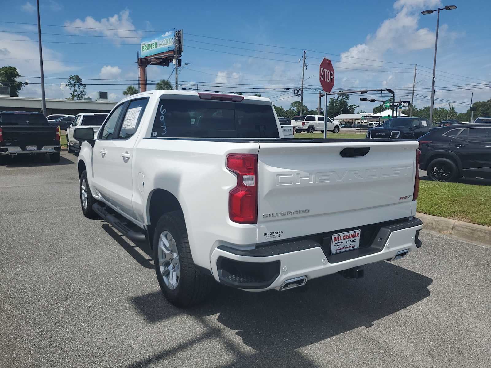 2025 Chevrolet Silverado 1500 RST photo 3