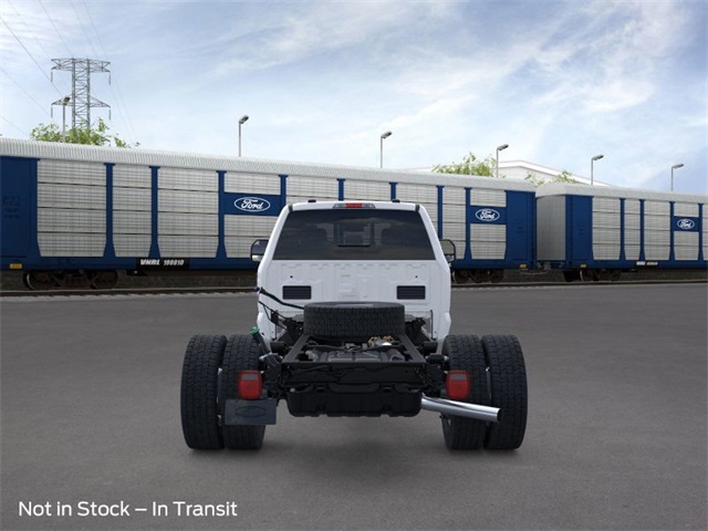 2026 Ford F-450 photo 3