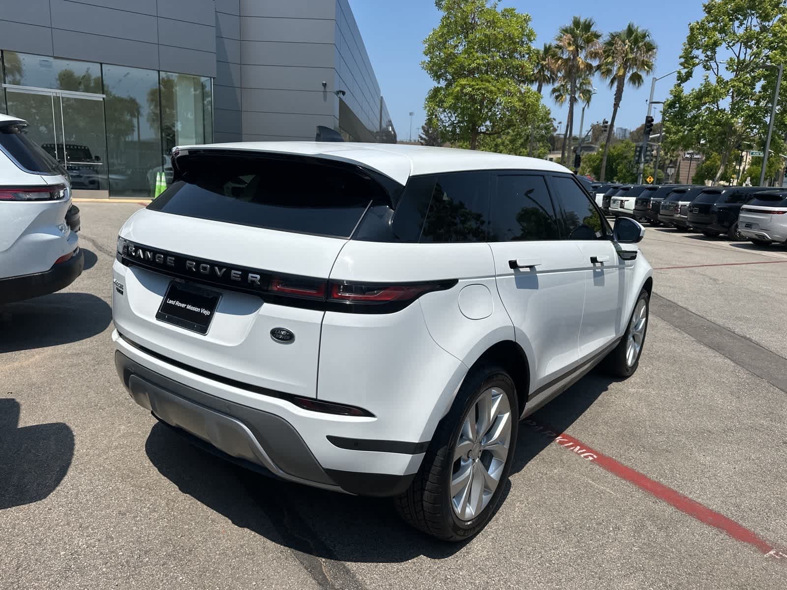 2020 Land Rover Range Rover Evoque SE photo 3