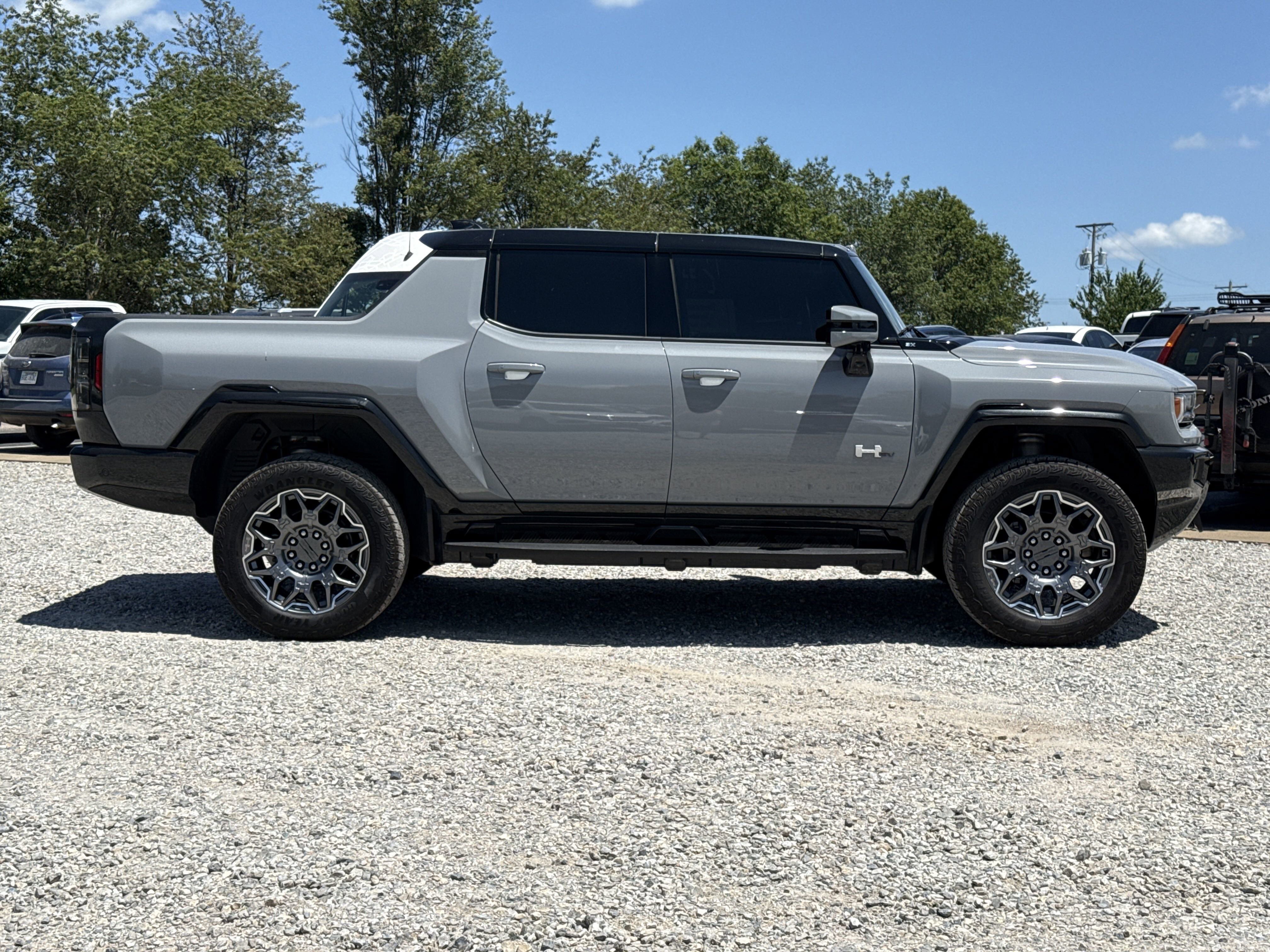 Used 2024 GMC HUMMER EV 3X with VIN 1GT10DDB1RU114568 for sale in Fayetteville, AR