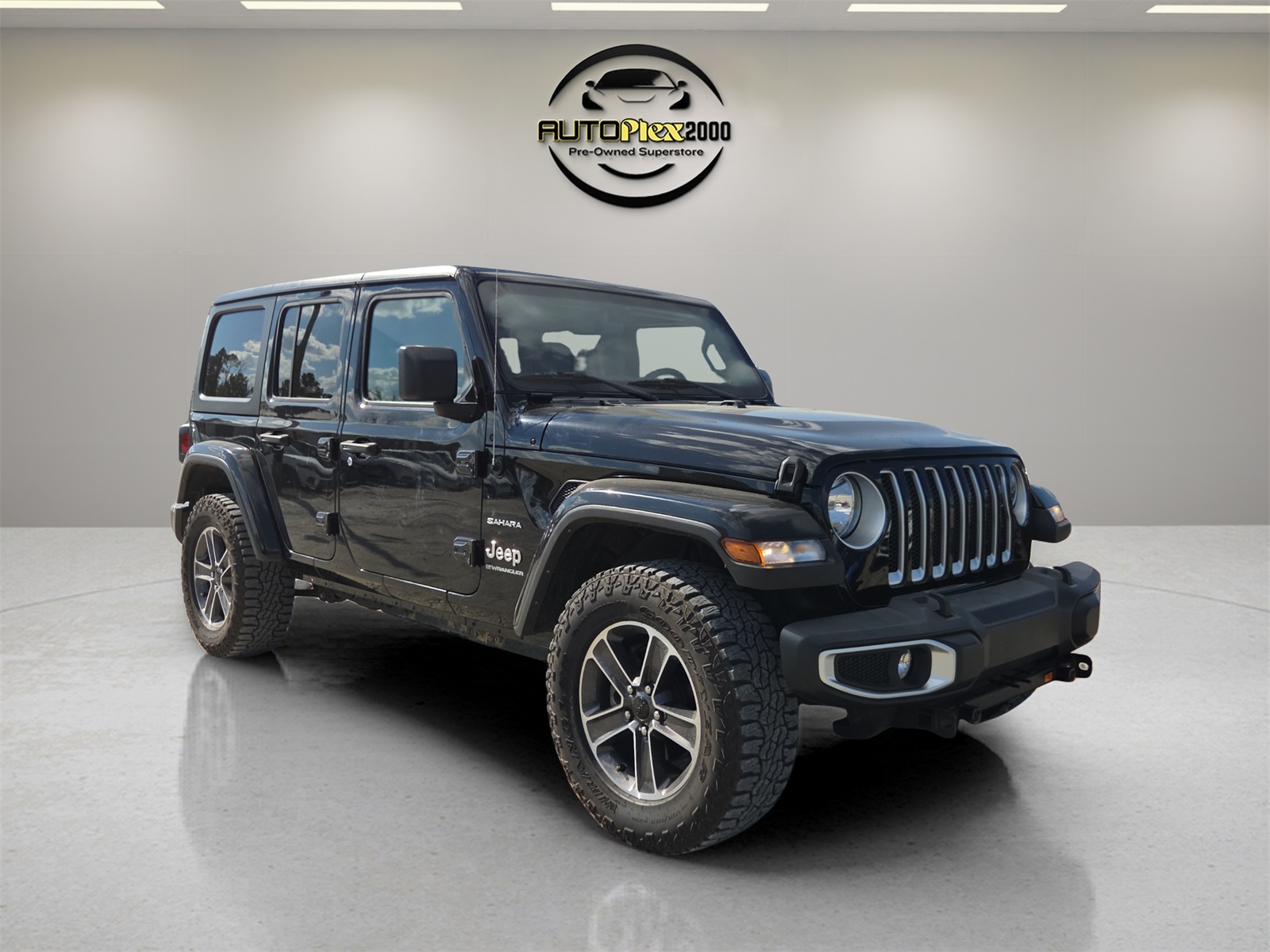 2023 Jeep Wrangler 4-Door Sahara's photo
