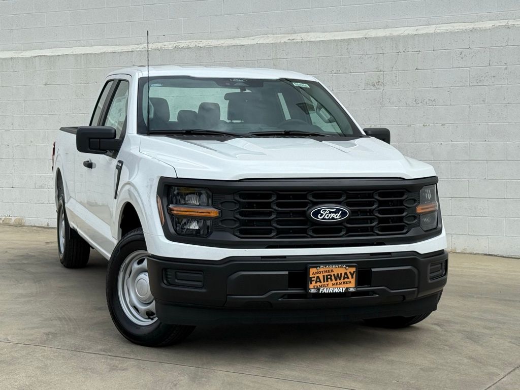 2025 Ford F-150 XL photo 2