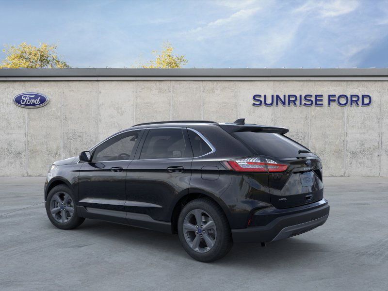 2024 Ford Edge SEL photo 4