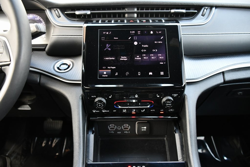 2024 Jeep Grand Cherokee Altitude photo 19