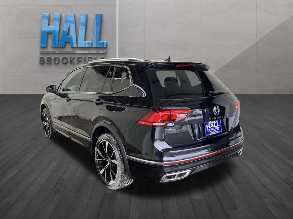 2024 Volkswagen Tiguan SEL R-Line Black photo 3