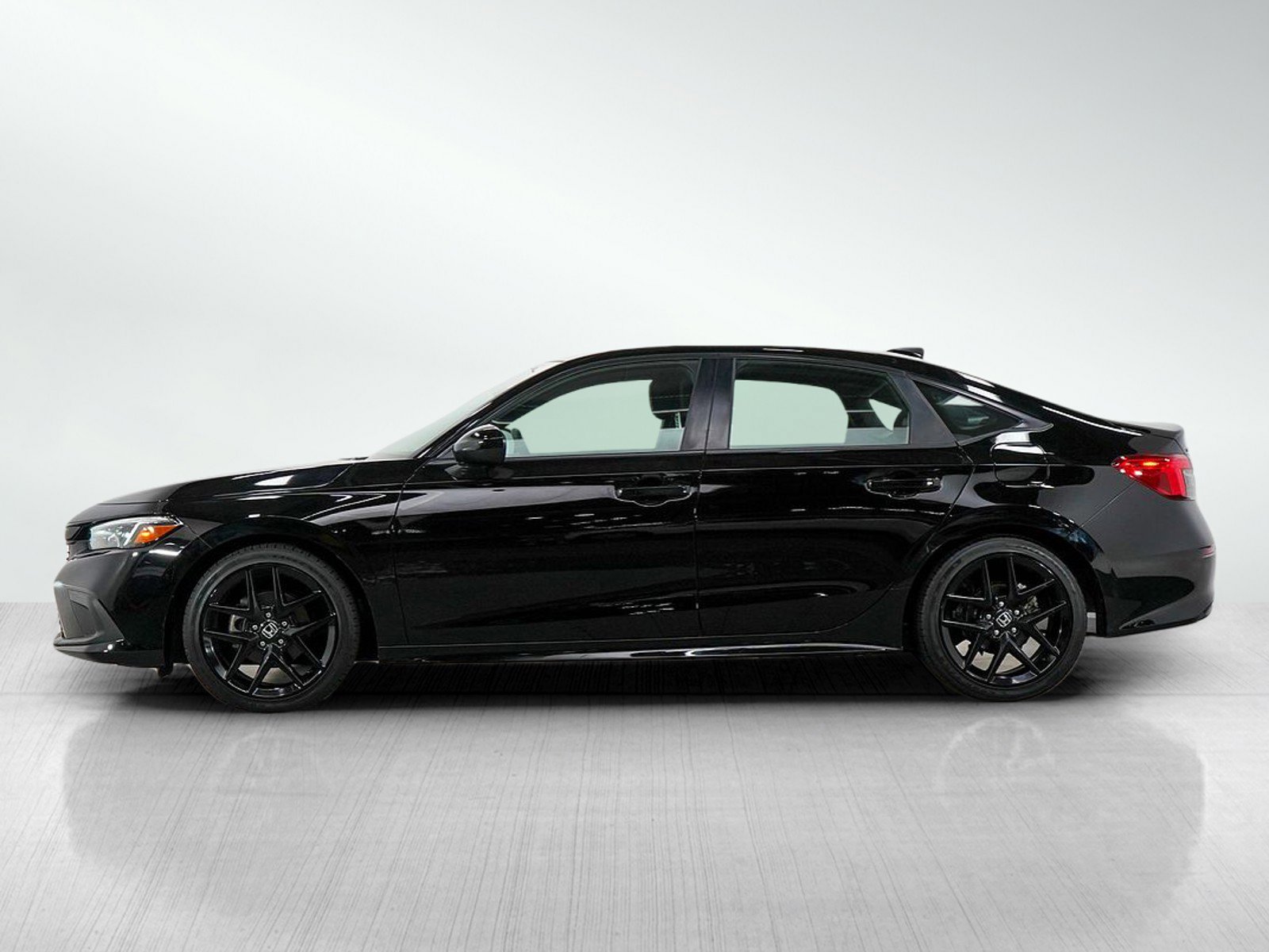 Used 2023 Honda Civic Sport with VIN 2HGFE2F56PH534136 for sale in Burnsville, Minnesota