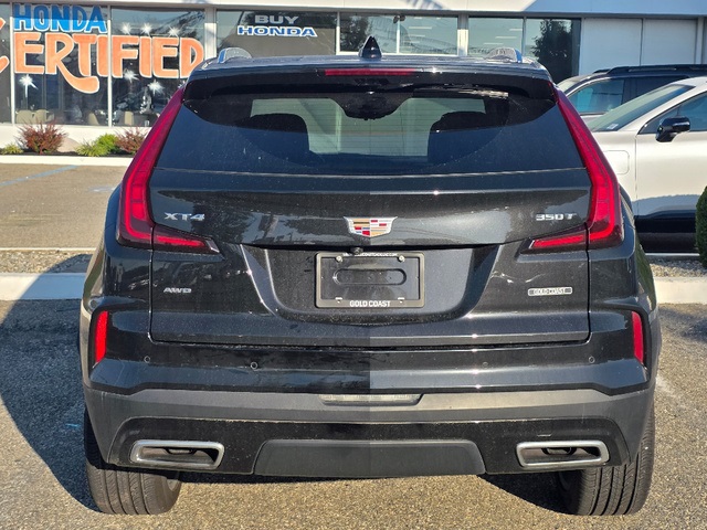 2024 Cadillac XT4 Premium Luxury photo 4