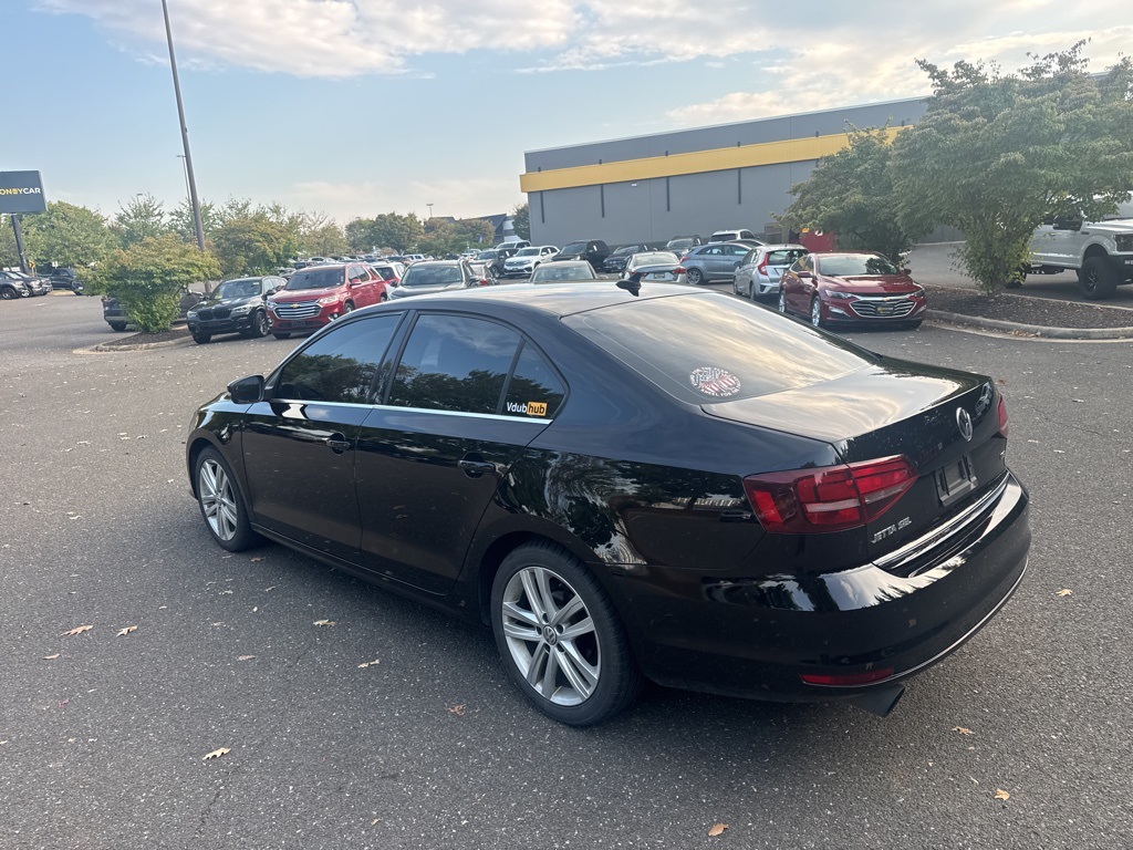 2017 Volkswagen Jetta 1.8T SEL photo 5