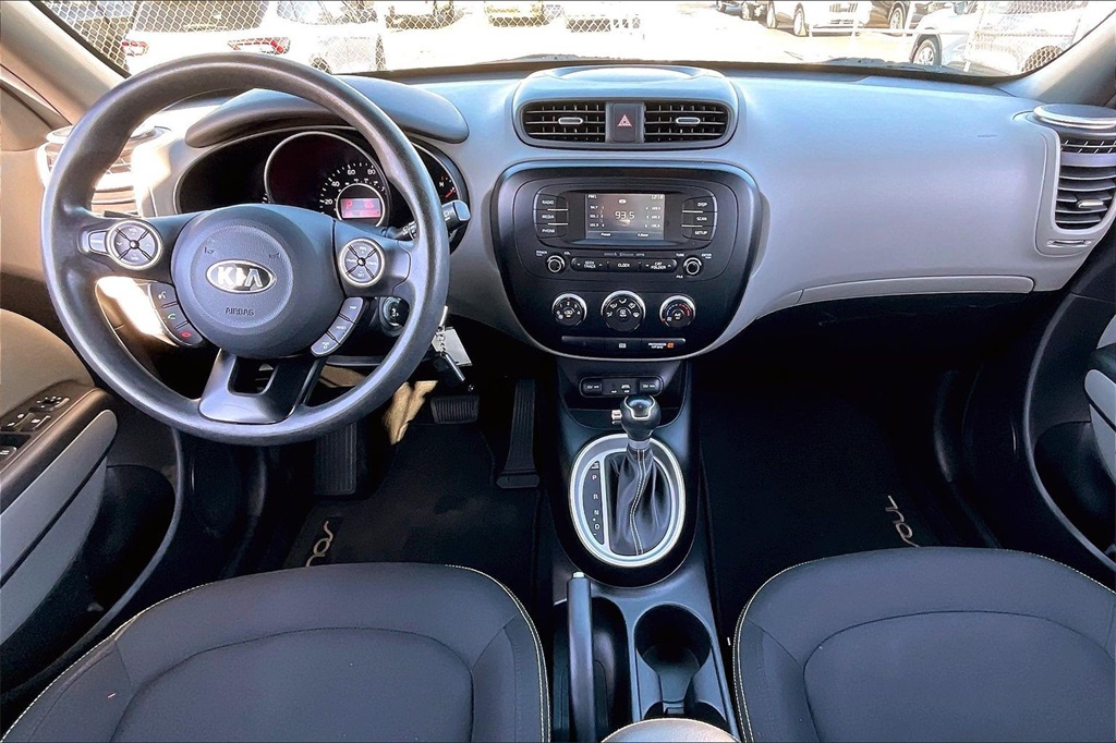 2016 KIA SOUL - Image 11