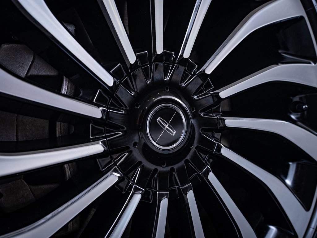 2022 Lincoln Nautilus Black Label photo 7