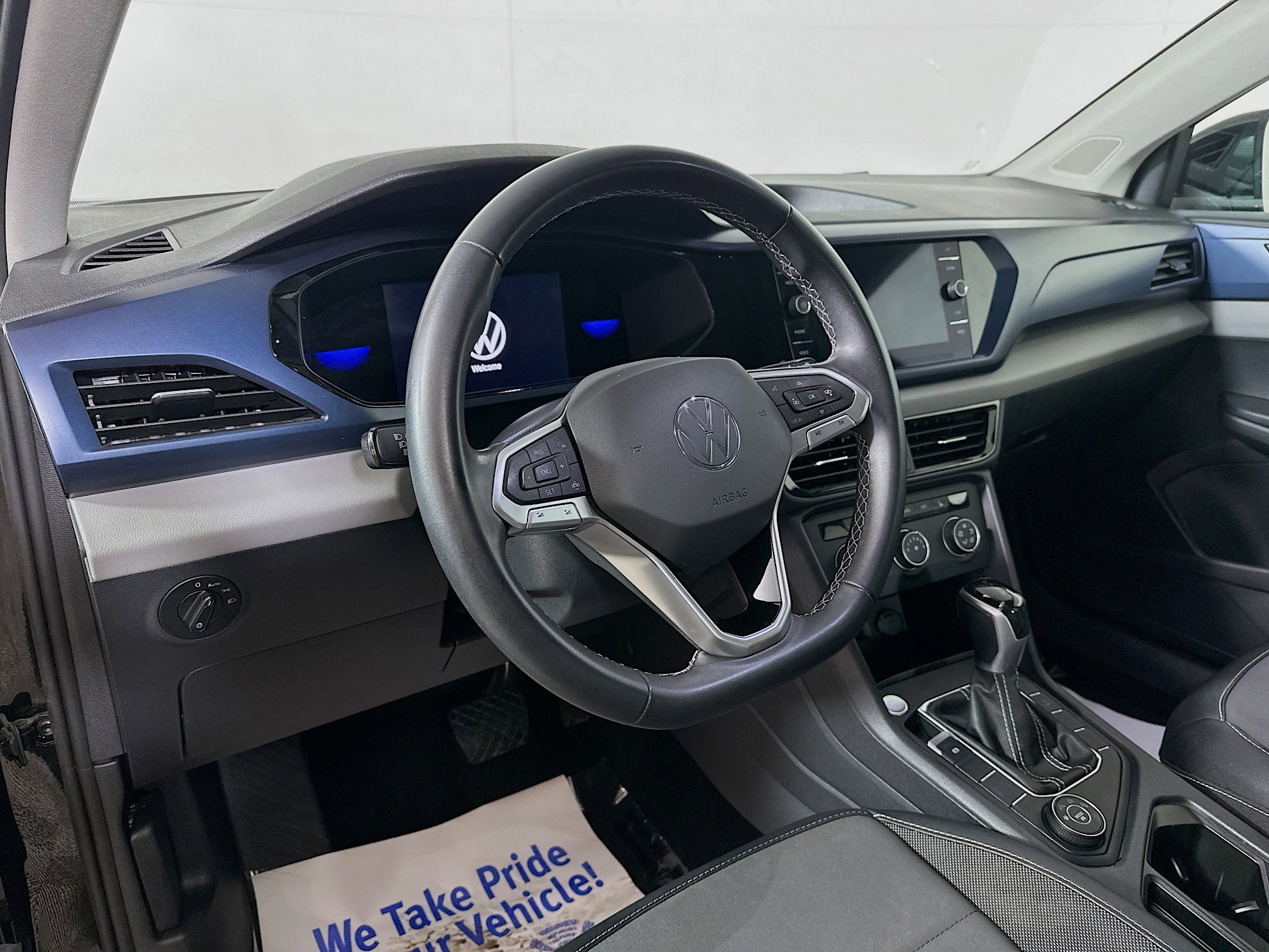 2022 Volkswagen Taos SE photo 9