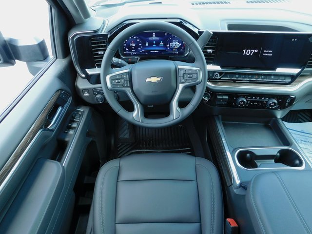 2025 Chevrolet Silverado 2500HD LT photo 12