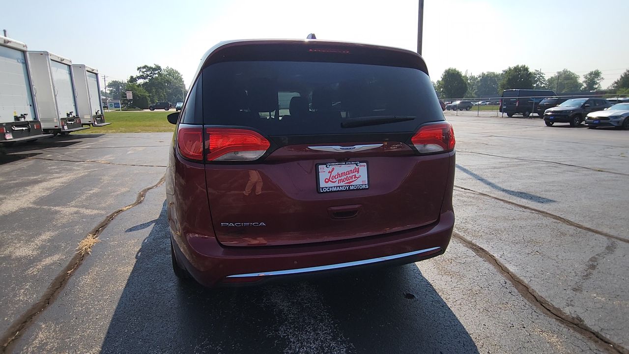 2020 Chrysler Pacifica Touring L photo 7