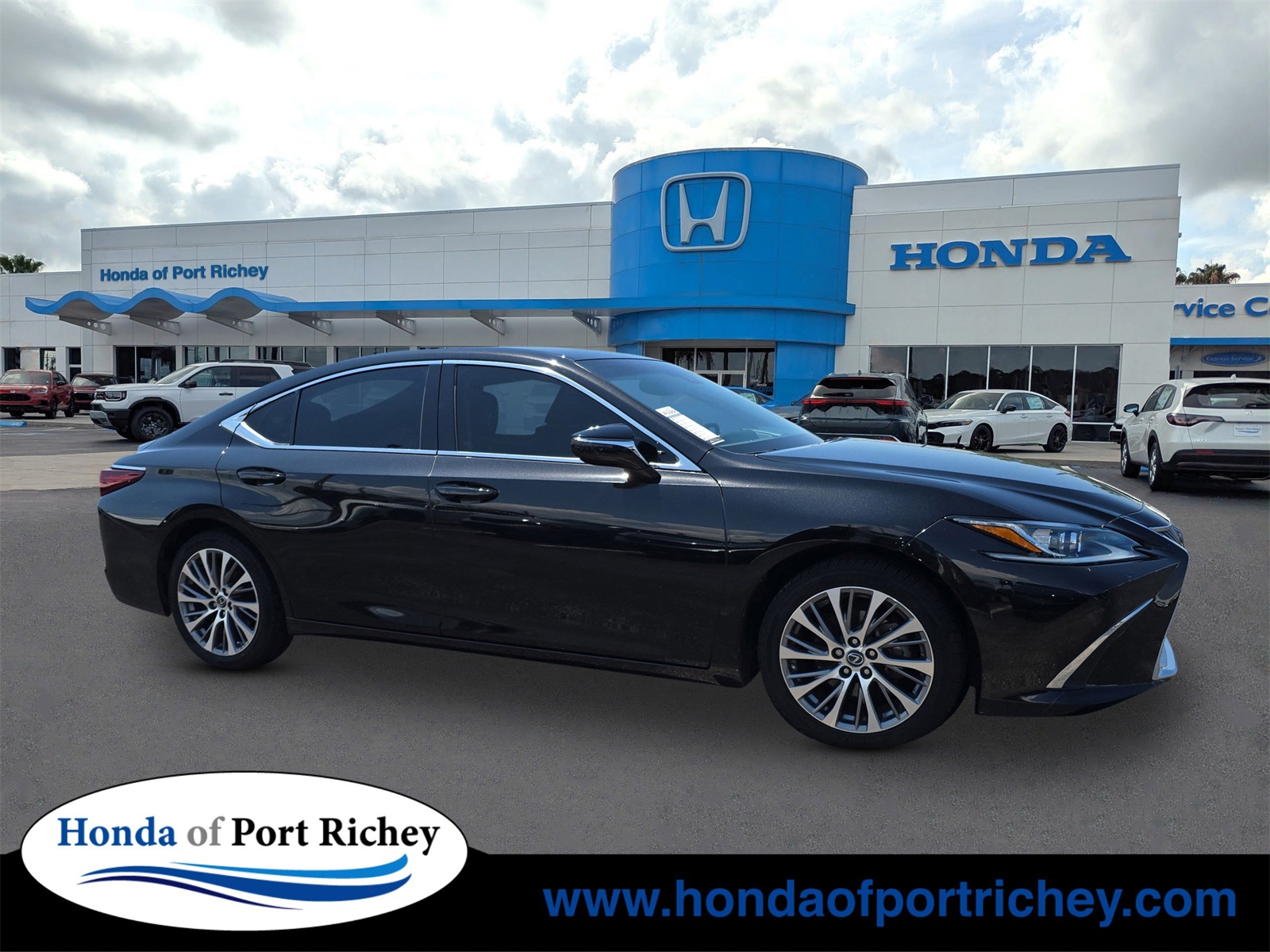 2019 Lexus ES