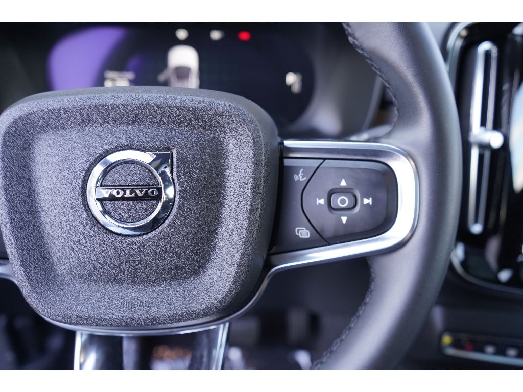 2023 Volvo C40 Recharge Plus photo 13